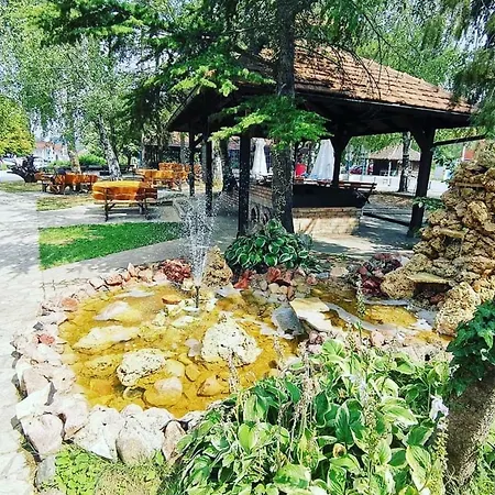 Centar Banja Vrujci 아파트